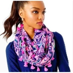NEW Women’s Lilly Pulitzer Resort Infinity Loop Scarf High Tide Navy OS MSRP $58